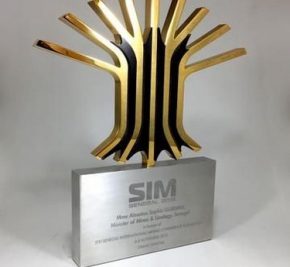 METAL TROPHY